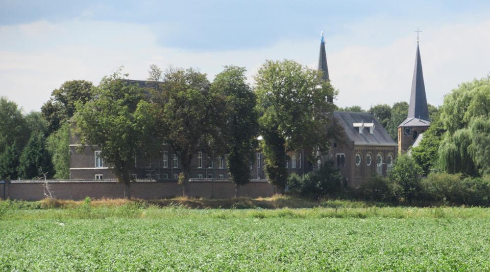Verstillen in het Emmaüsklooster